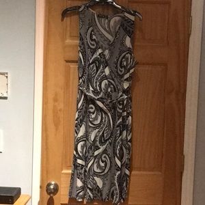 V-neck paisley dress